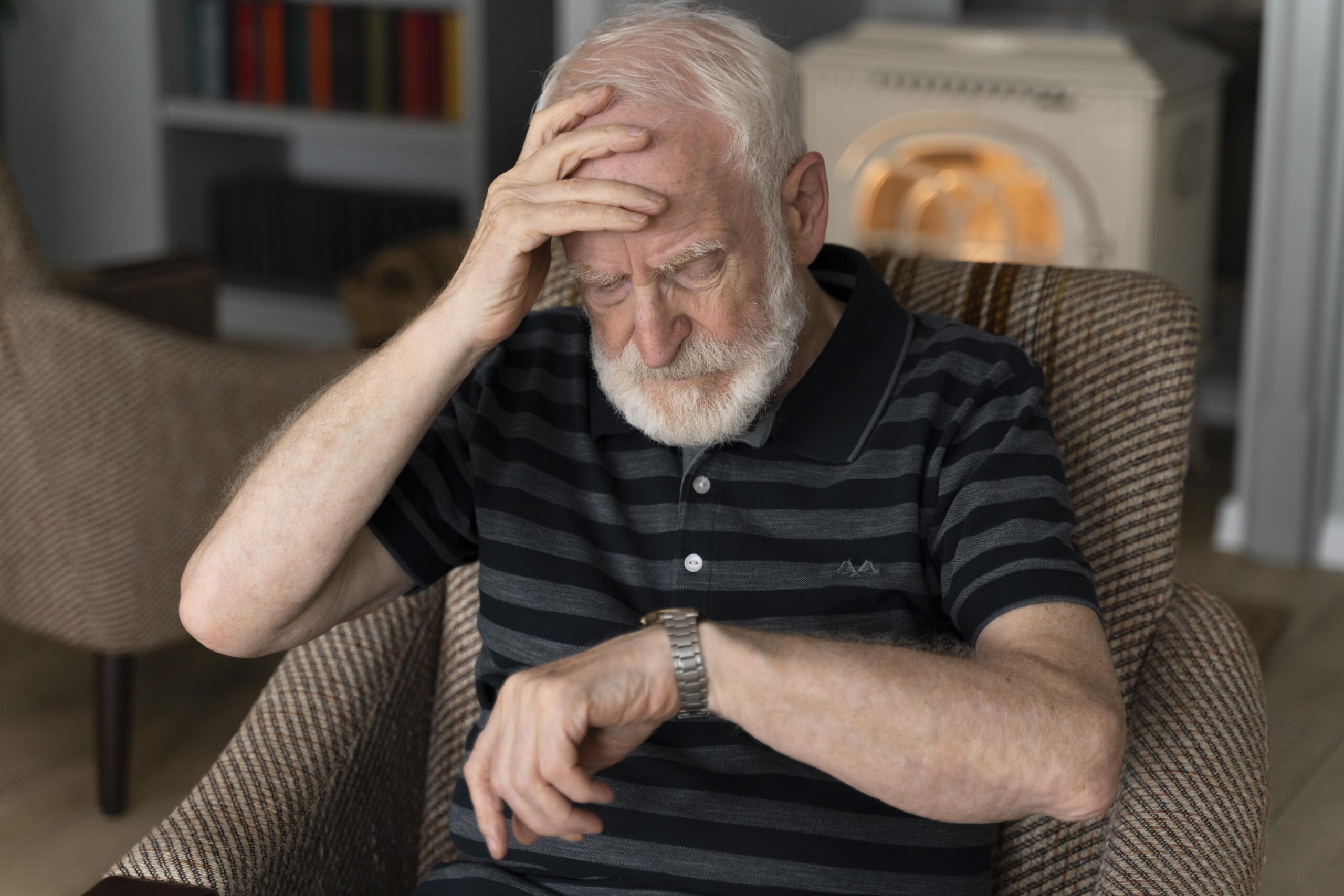 senior man confronting alzheimer disease